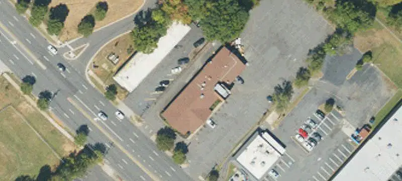Restaurant Building with Full Kitchen