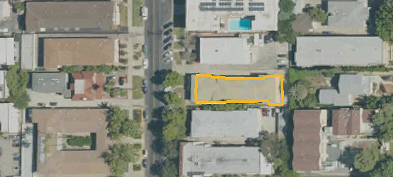 Courtyard Apartment Building
