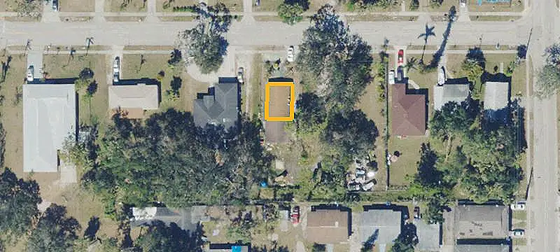 Updated Triplex with Backyard