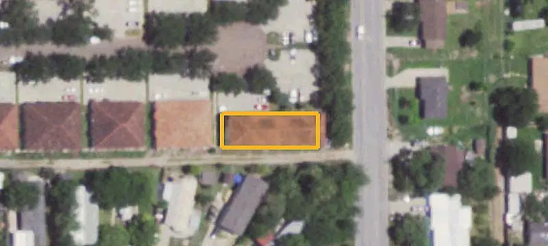 8-Unit Apartment Building