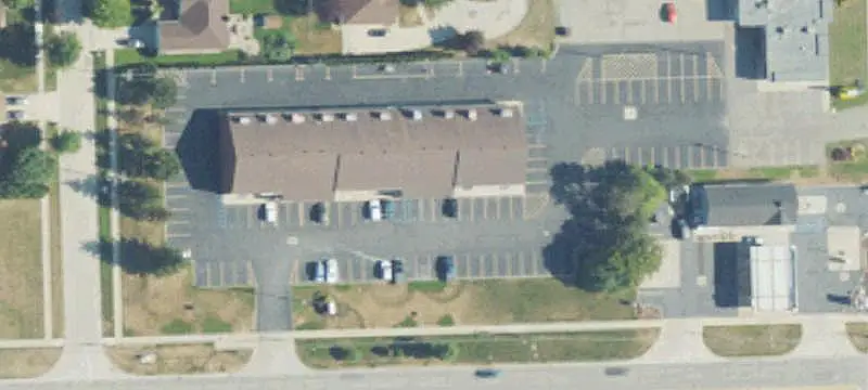 Retail Suite in Shopping Plaza