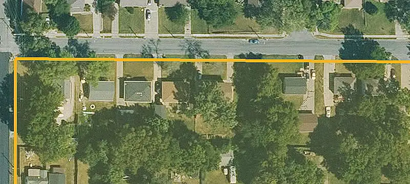 Updated Duplex with Fenced Yard