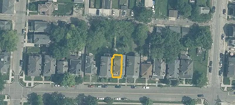 Renovated Duplex with Parking