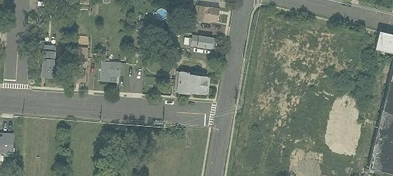 Duplex with Fenced Backyards