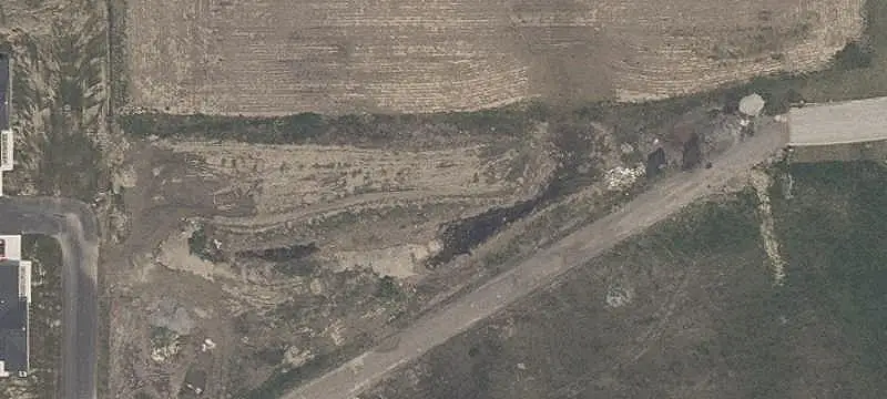 Cul-de-Sac Commercial Land