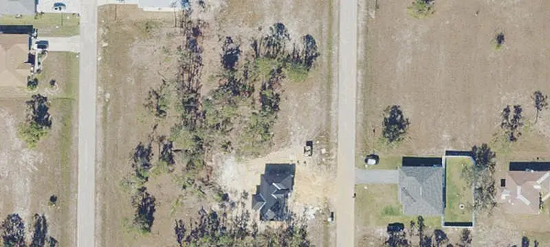 4744 Northwest 39th Place, Cape Coral, FL 33993