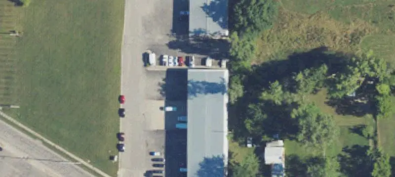 Flex Space with Overhead Door