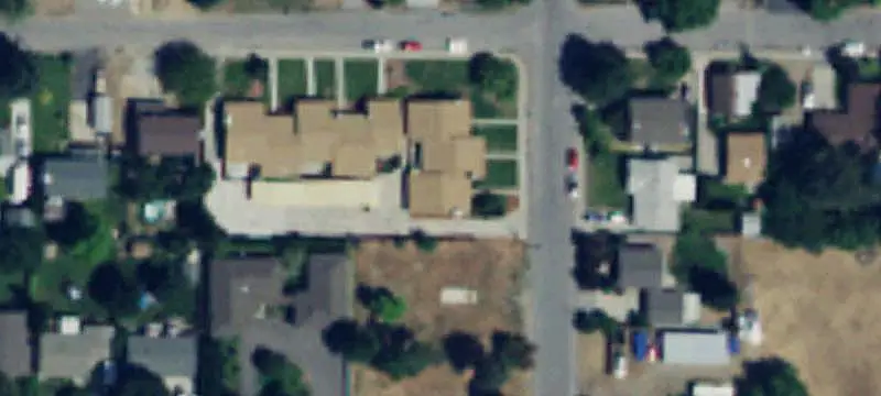 8-Unit Apartment Building