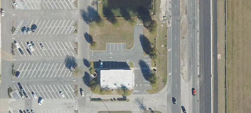 Single-Tenant Retail Storefront
