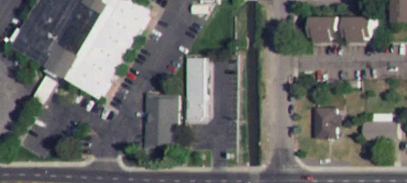 Three-Tenant Retail Building