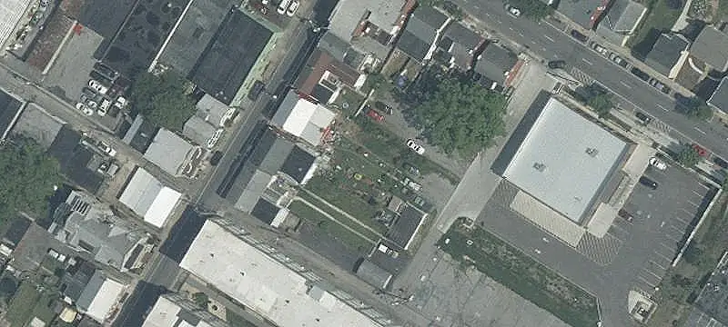 Eight-Unit Mulberry Apartments