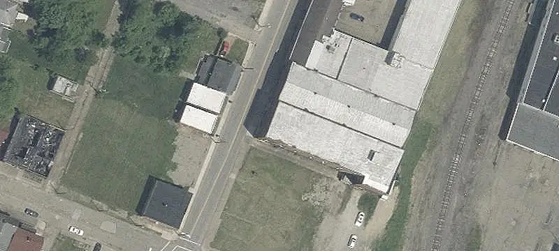 Multi-Level Flex Space with Freight Elevator