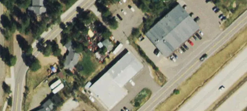 Visible Storefront Space