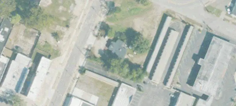 Freestanding Office Building with Yard
