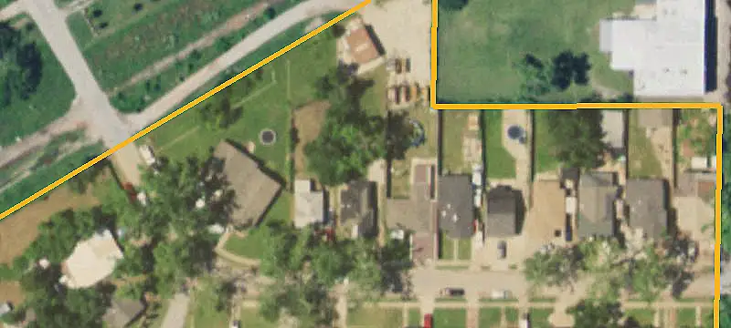 2-Unit Duplex with Covered Parking