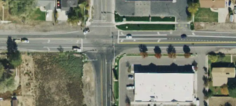 Strip Mall with Flexible Layout