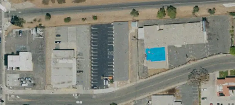 Storefront Suites with Open Layouts