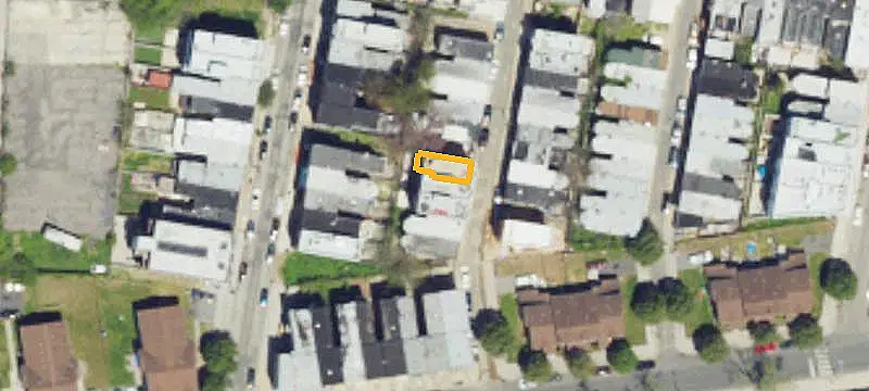 Bi-Level Duplex with Rooftop Terrace