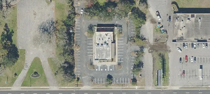 Former Applebee’s Foodservice Property