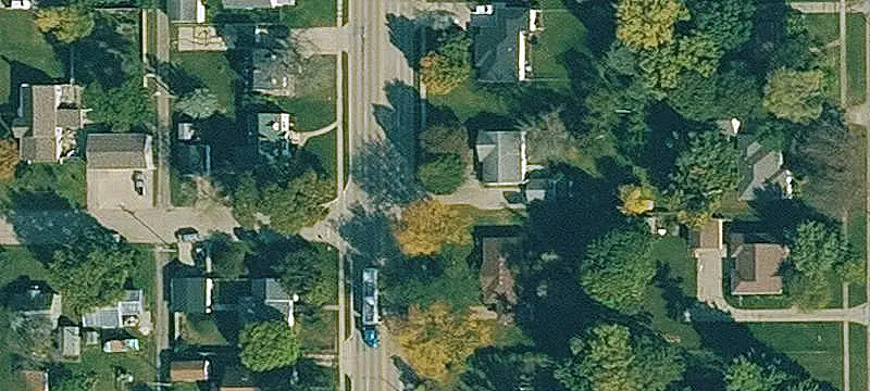Drive-Through Restaurant Building