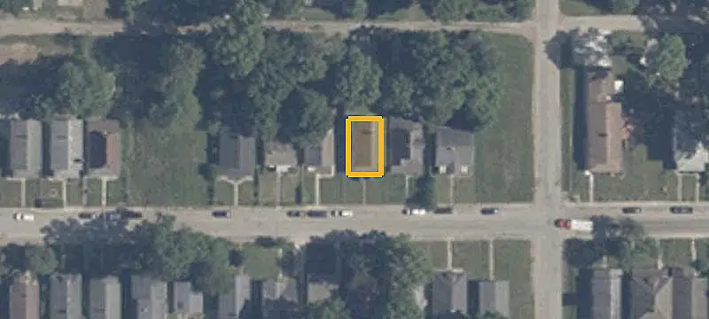 Three-Bedroom-Per-Side Duplex