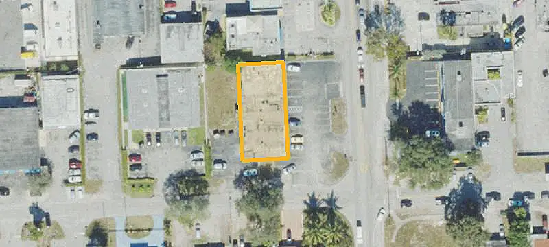 Eight-Bay Strip Mall