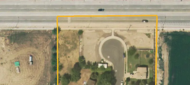 Commercial Land with Access Easement