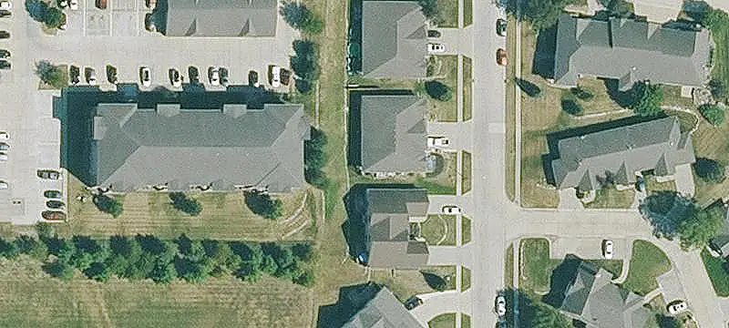 8-Unit Apartment Building