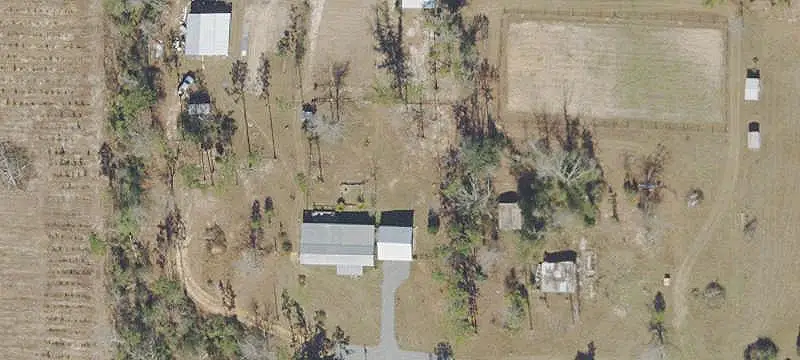 1716 SE Davis Peacock Road, Kinard, FL 32449