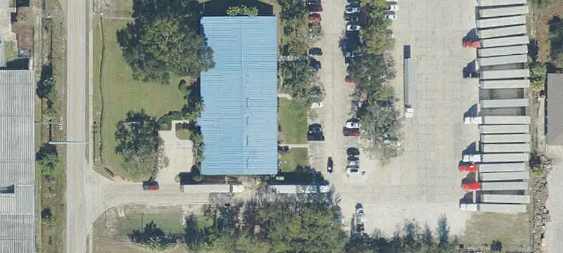 Fenced Flex Property with Warehouse