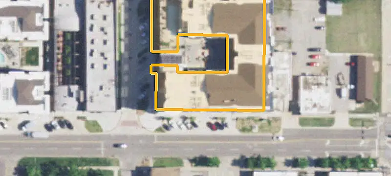 345-Unit Mid-Rise Apartment Building