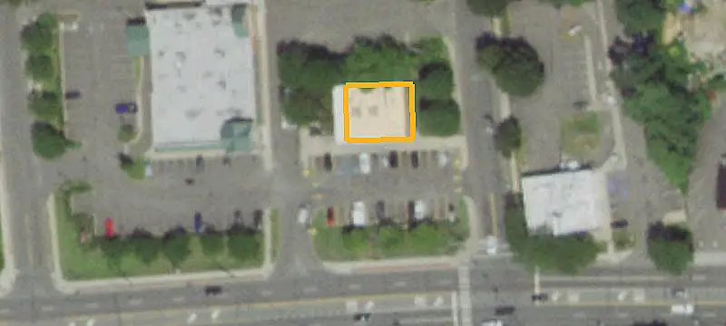 Freestanding Drug Store Building
