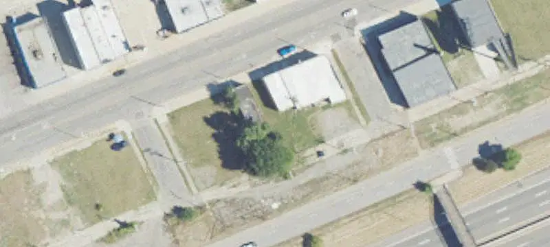 Manufacturing Property With Two Buildings