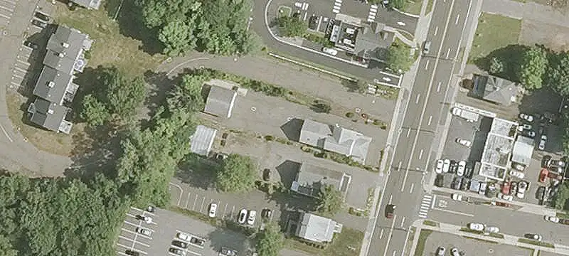 Mixed-Use Property with Oversized Garage