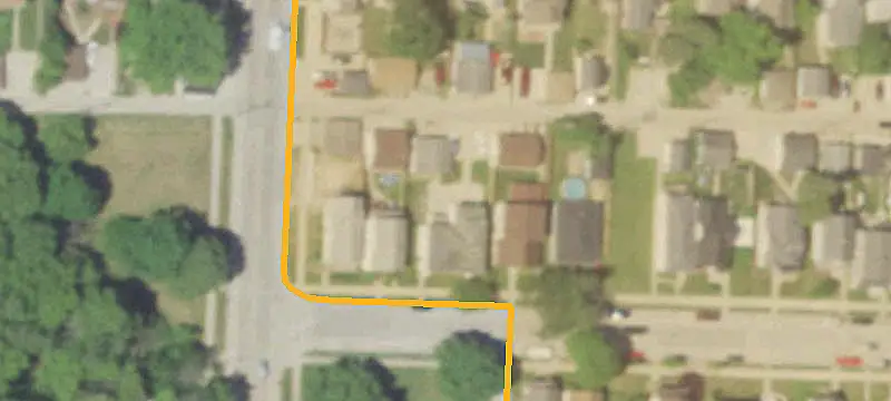3-Unit Triplex with Garage