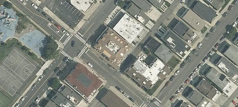 Mixed-Use Restaurant Property
