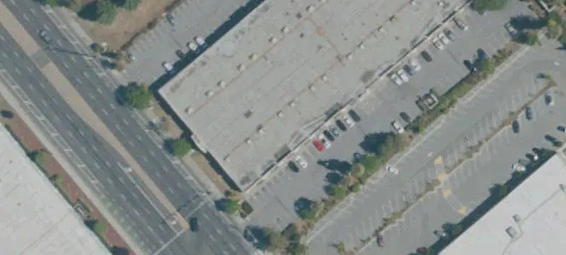 Storefront Property Near Major Freeways