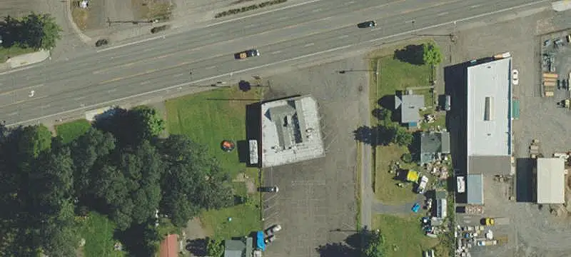 Restaurant Building with Highway Frontage
