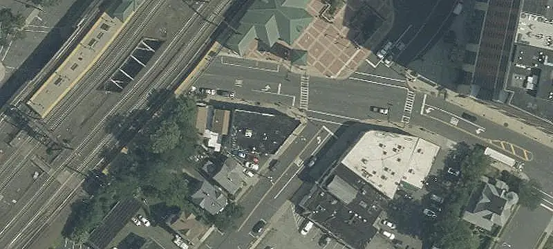 Mixed-Use Building with Retail and Offices