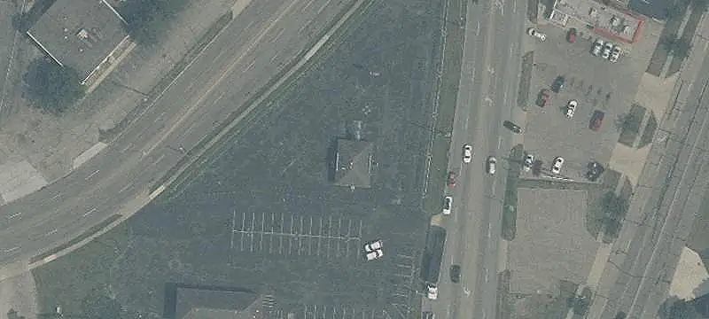 3-Bay Auto Service Center