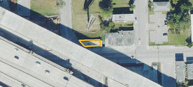 Vacant Grocery Building