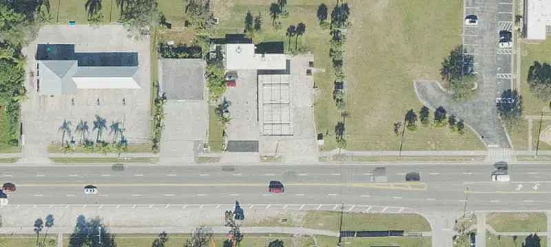 Unbranded Gas Station and Store