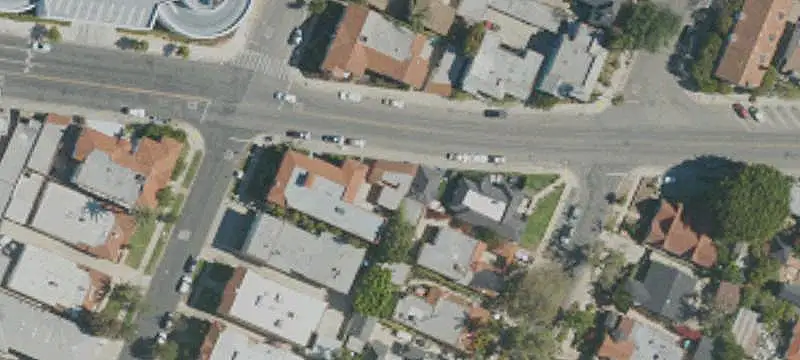 8-Unit Apartment Building