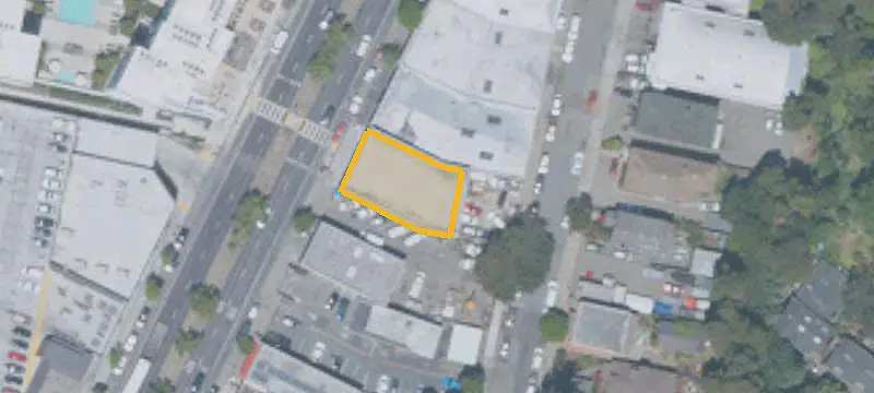 Retail Building with Mezzanine Potential