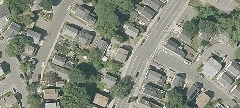 Renovated Duplex with Parking
