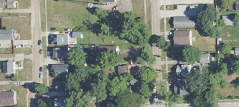 Fenced-Yard Flex Space