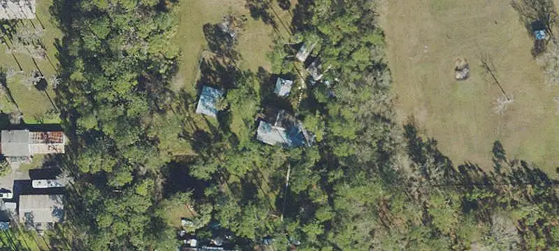 Specialty Property with Kennel Facilities