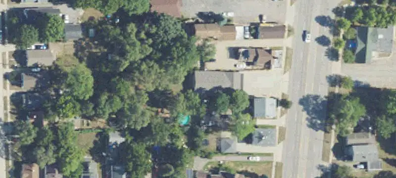 Mixed-Use Property with 4 Units