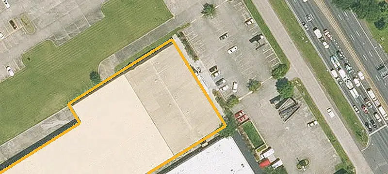 Conn's Storefront Property