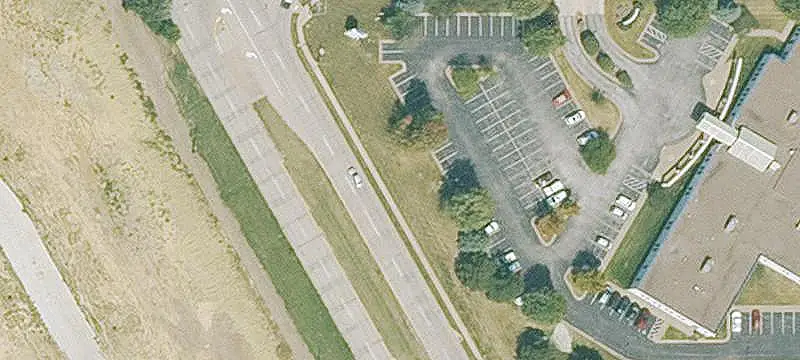 Retail Space Near Shopping Center